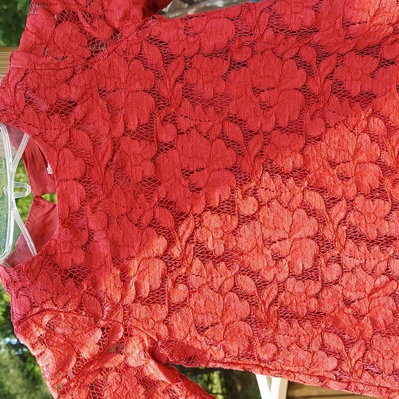 Toffee Apple Vintage Red Floral Lace design Bell Sleeve Dress Toddler Sz 3T - Picture 3 of 11
